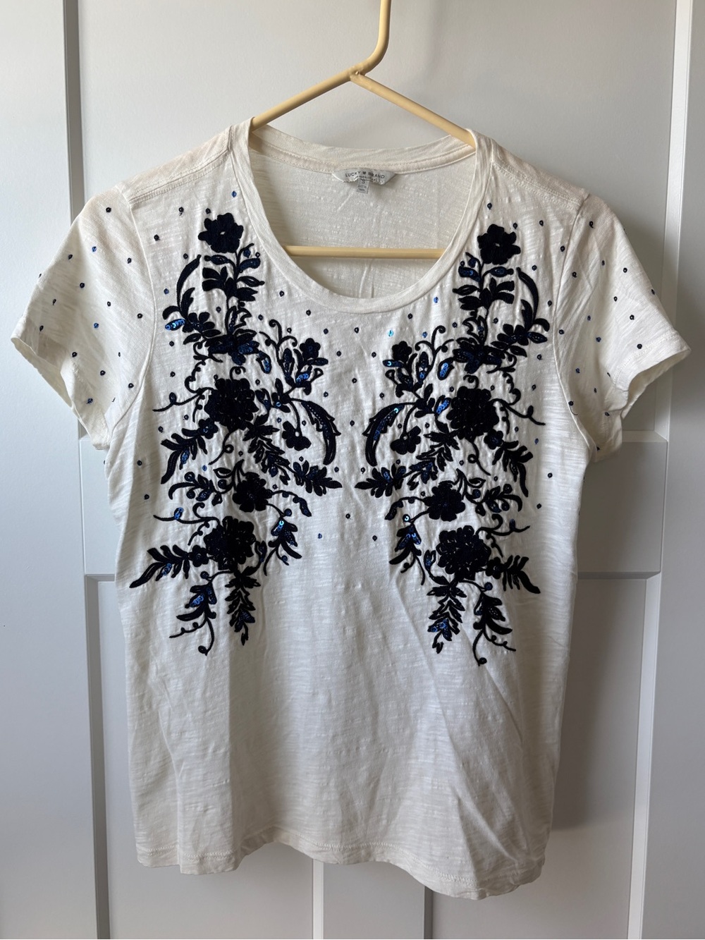 Lucky brand slub knit sequin embroidered cotton short sleeve top size small
